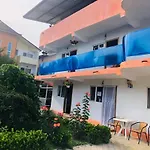Guest house Casa Paloma 3*